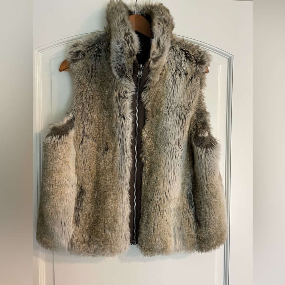 Weatherproof Faux Fur Zip-Front Reversible Vest in Taupe